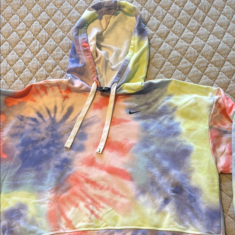Nike Tie-Dye Hoodie Cropped